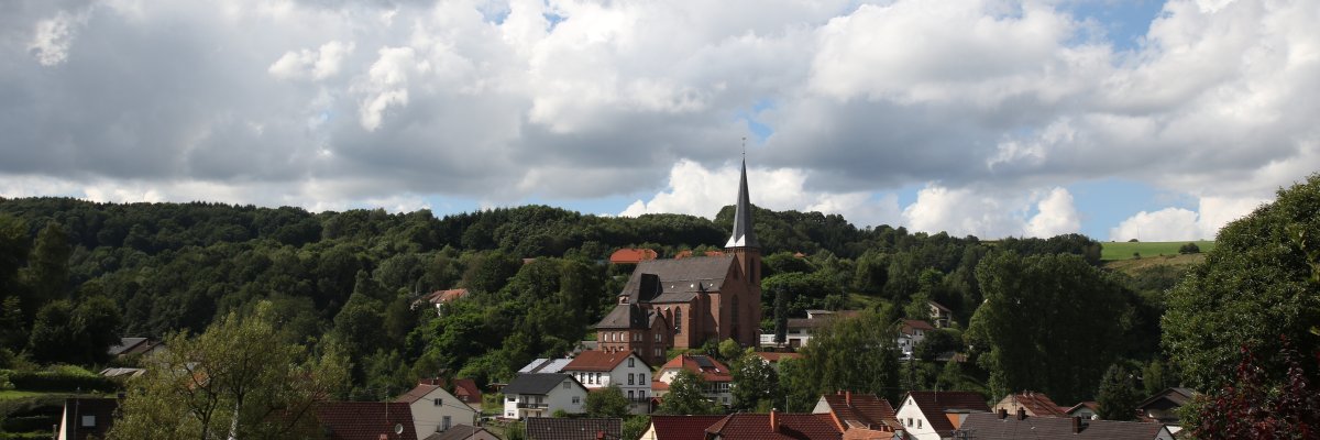 Bild der Kirche in der Ortsgemeinde Obernheim-Kirchenarbach
